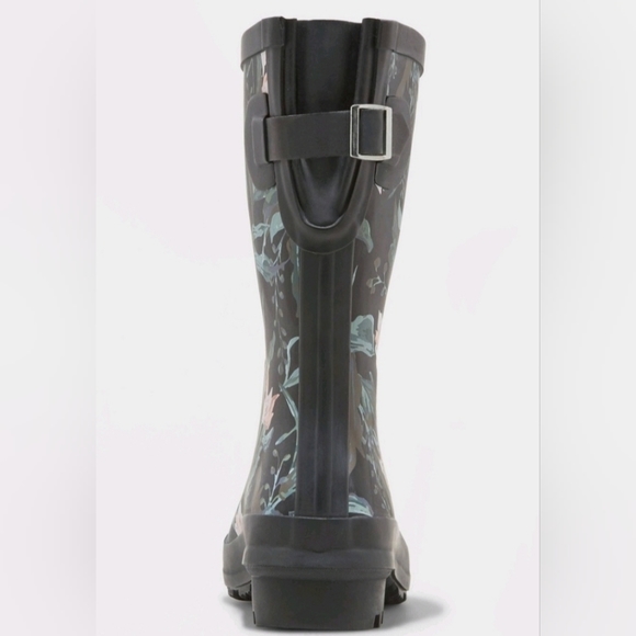 Size 6 & 7 | NWT - Women's Vicki Rubber Boots - A New Day - Black - Picture 5 of 8